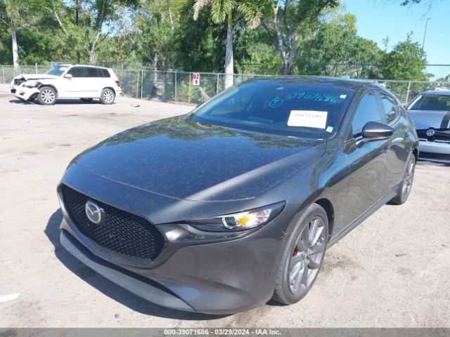 JM1BPAKL7M1315573 Mazda Mazda3 Select