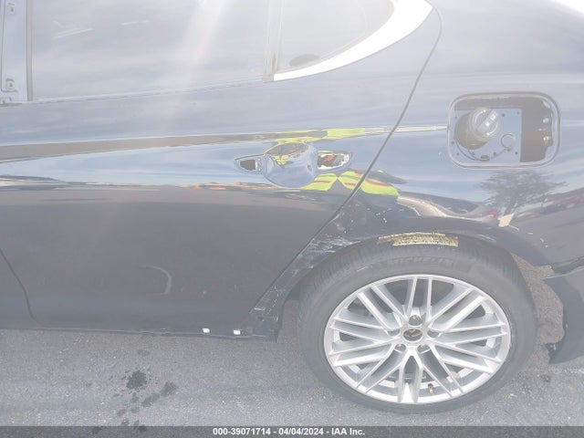 Genesis G70 2.0t Rwd 2020 KMTG34LA0LU047741 Image 18
