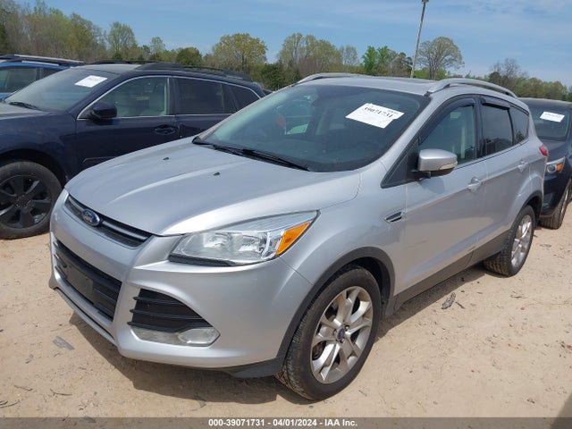 Ford Escape Titanium 2016 1FMCU0J95GUA81557 Image 2