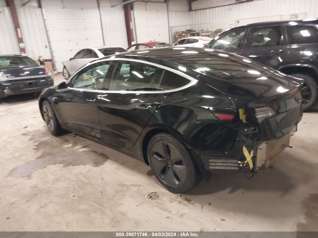 2018 TESLA MODEL 3 5YJ3E1EA9JF157325 Photo 2