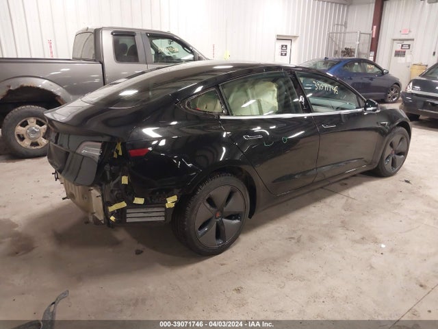 2018 TESLA MODEL 3 5YJ3E1EA9JF157325 Photo 3
