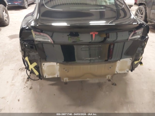 2018 TESLA MODEL 3 5YJ3E1EA9JF157325 Photo 5