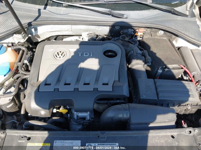 1VWBN7A32EC058075 Volkswagen Passat 2.0l Tdi Se