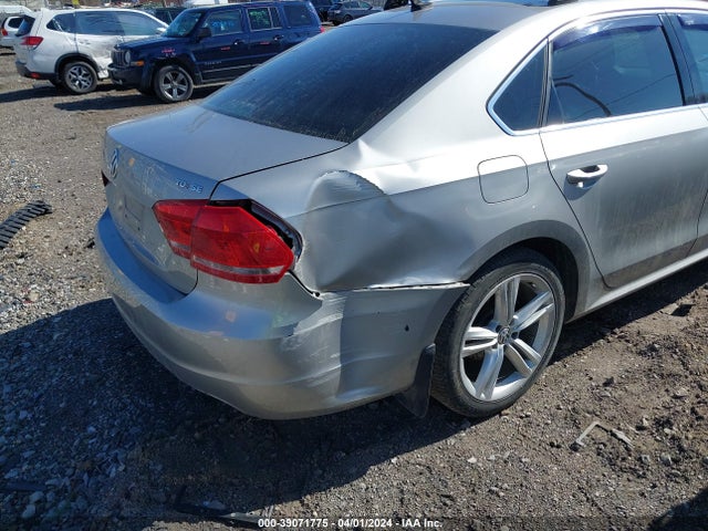 1VWBN7A32EC058075 Volkswagen Passat 2.0l Tdi Se