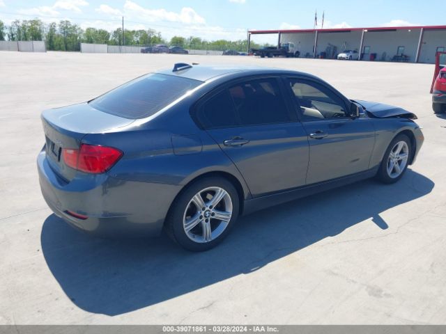 WBA3B1G59FNT04743 BMW 320i