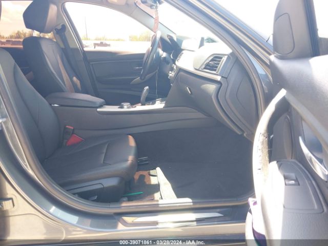 WBA3B1G59FNT04743 BMW 320i