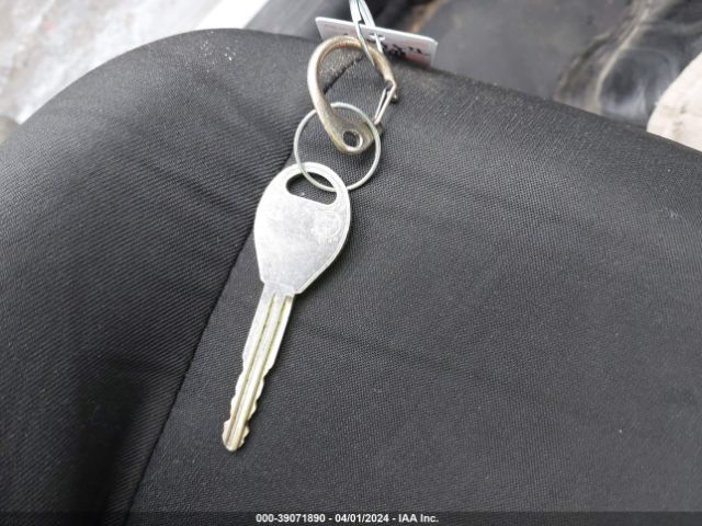 3N1CN7AP2HL808645 Nissan Versa 1.6 S