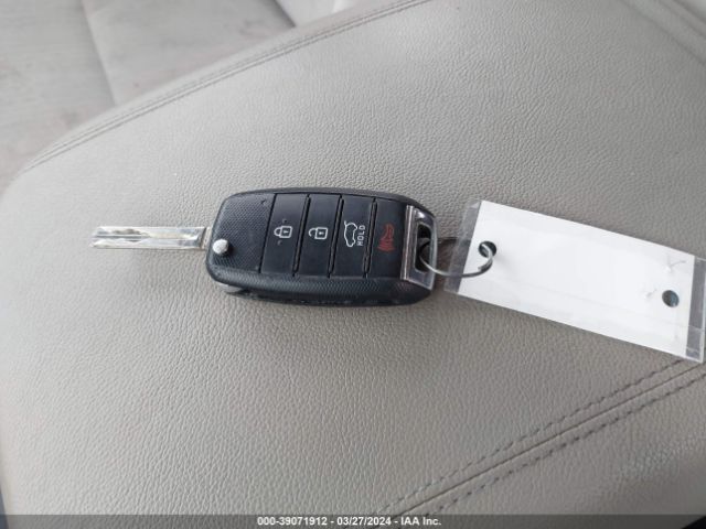KNDMA5C17K6509485 KIA Sedona L