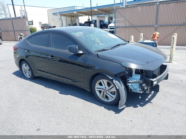 2019 5NPD84LF5KH450265 main image