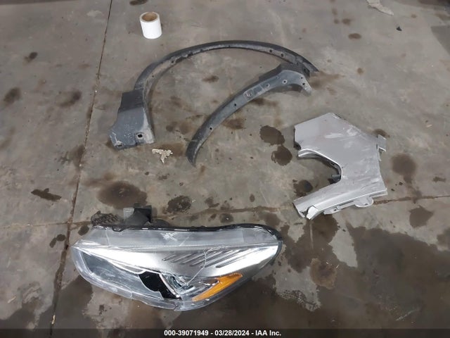 Ford ESCAPE SE 2017 1FMCU9GD1HUE36211 Image 12