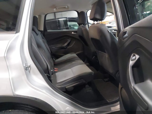 Ford ESCAPE SE 2017 1FMCU9GD1HUE36211 Image 8