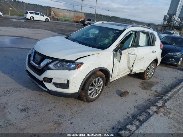 Nissan ROGUE SV 2017 JN8AT2MV1HW025807 Image 2