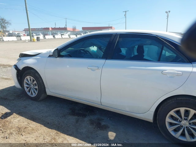 Toyota CAMRY LE 2015 4T4BF1FKXFR464258 Image 14