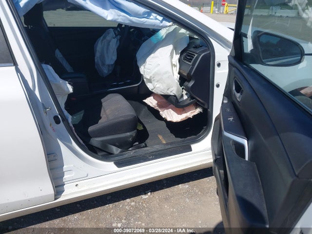 Toyota CAMRY LE 2015 4T4BF1FKXFR464258 Image 5