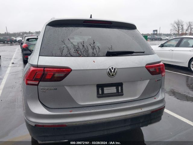 3VV2B7AXXLM045439 Volkswagen Tiguan 2.0t Se/2.0t Se R-line Black/2.0t Sel
