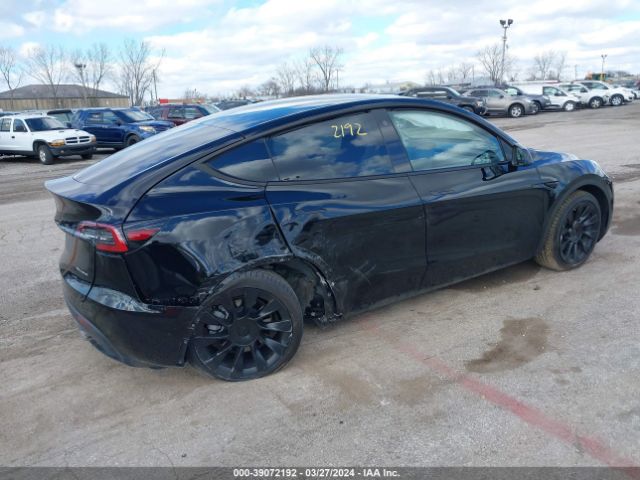 2023 TESLA MODEL Y 7SAYGDEE3PF754681 Photo 3