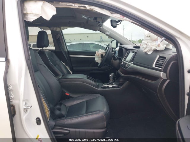 Toyota Highlander Xle V6 2016 5TDKKRFH4GS506135 Image 5