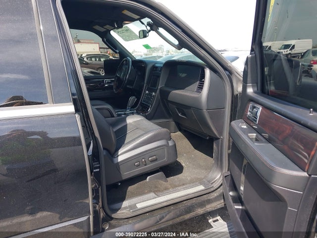 5LMJJ3LT5HEL11259 Lincoln Navigator L Reserve