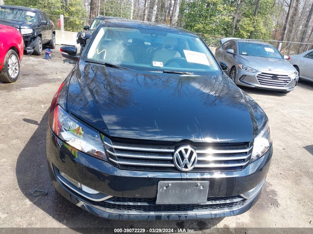 1VWBT7A3XFC022786 Volkswagen Passat 1.8t Se