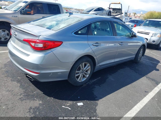 Hyundai SONATA SE 2016 5NPE24AF4GH340002 Image 4