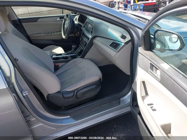 Hyundai SONATA SE 2016 5NPE24AF4GH340002 Image 5