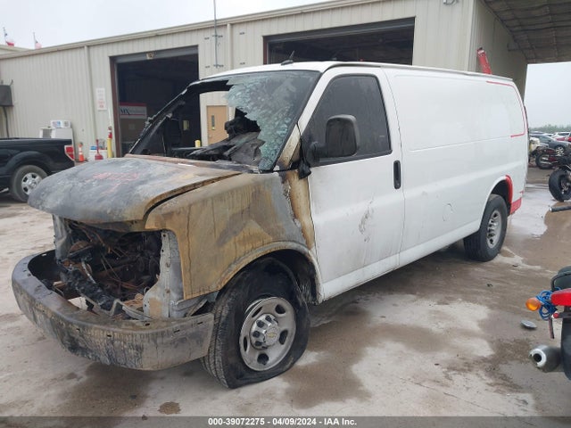 Chevrolet Express 3500 Work Van 2014 1GCZGTCG4E1108409 Image 2