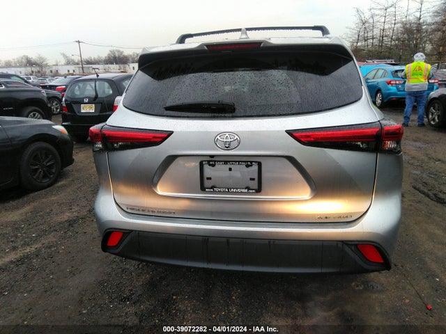 Toyota Highlander Xle 2021 5TDGZRBH4MS124769 Image 16