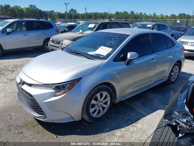 Toyota COROLLA LE 2023 JTDB4MEE1PJ003857 Image 2
