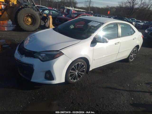 Toyota Corolla S Plus 2015 2T1BURHE3FC315942 Image 2