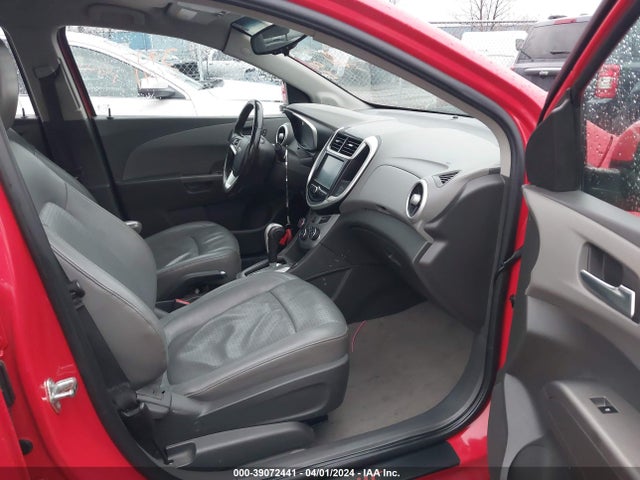 Chevrolet Sonic Premier Auto 2017 1G1JF5SB1H4110065 Image 5