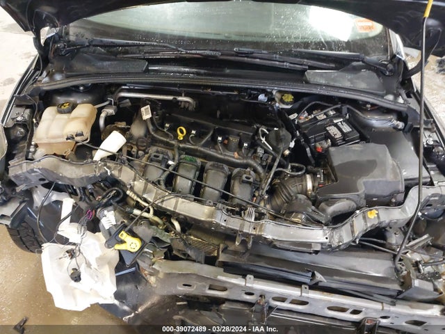 Ford FOCUS SE 2015 1FADP3K25FL213195 Image 10