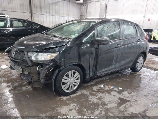 Honda FIT LX 2017 3HGGK5H55HM709023 Image 2