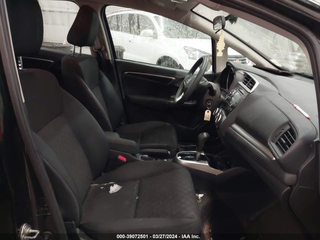 Honda FIT LX 2017 3HGGK5H55HM709023 Image 5