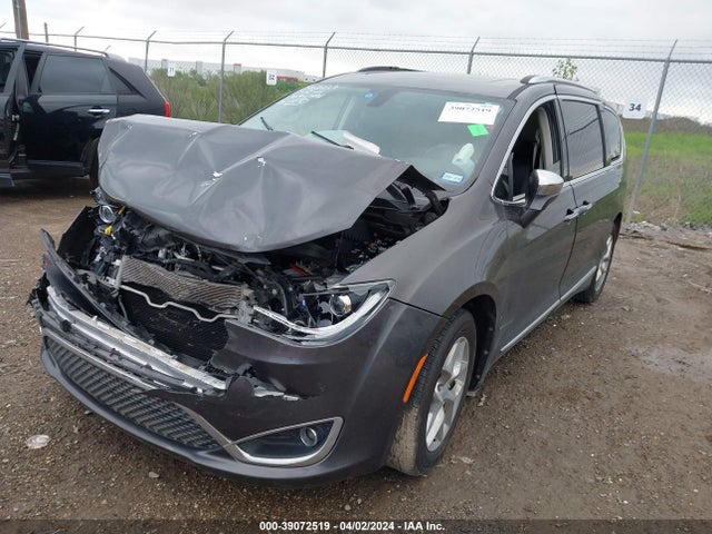Chrysler Pacifica Limited 2019 2C4RC1GG9KR589338 Image 2