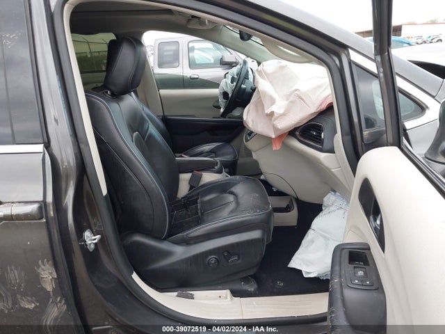 Chrysler Pacifica Limited 2019 2C4RC1GG9KR589338 Image 5