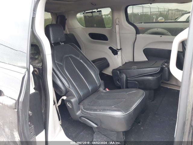Chrysler Pacifica Limited 2019 2C4RC1GG9KR589338 Image 8