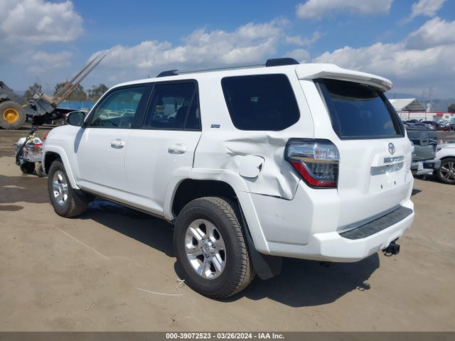 Toyota 4runner Sr5 Premium 2023 JTEFU5JR1P5281310 Image 3