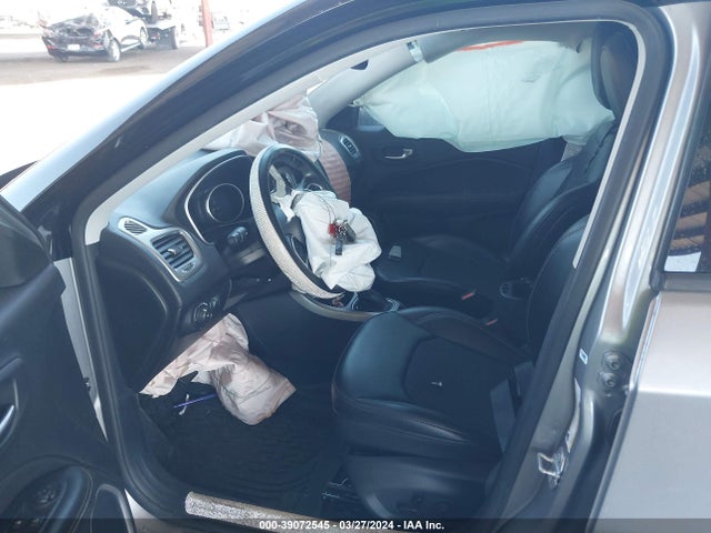 3C4NJCBB7LT158815 Jeep Compass Latitude Fwd