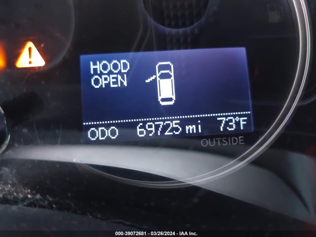Lexus CT 200H 2015 JTHKD5BH7F2248562 Image 15