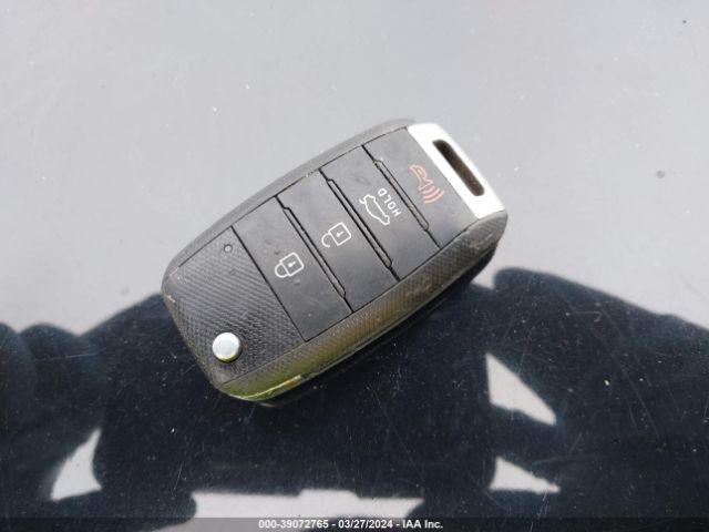 KNAGM4A71F5663897 KIA Optima Lx