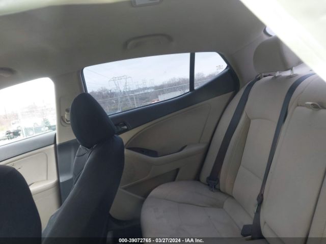 KNAGM4A71F5663897 KIA Optima Lx