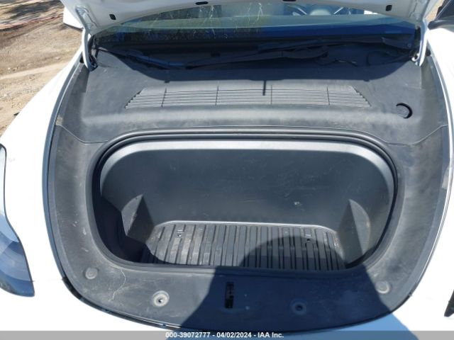 2021 TESLA MODEL Y 5YJYGDEE2MF302388 Photo 9