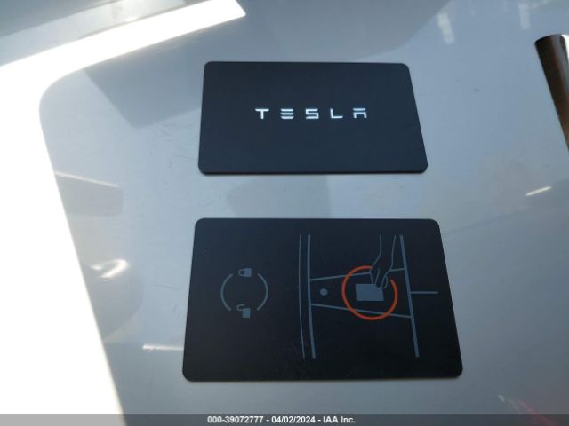 2021 TESLA MODEL Y 5YJYGDEE2MF302388 Photo 10