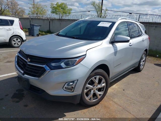 Chevrolet EQUINOX LT 2018 3GNAXTEX6JS578581 Image 2