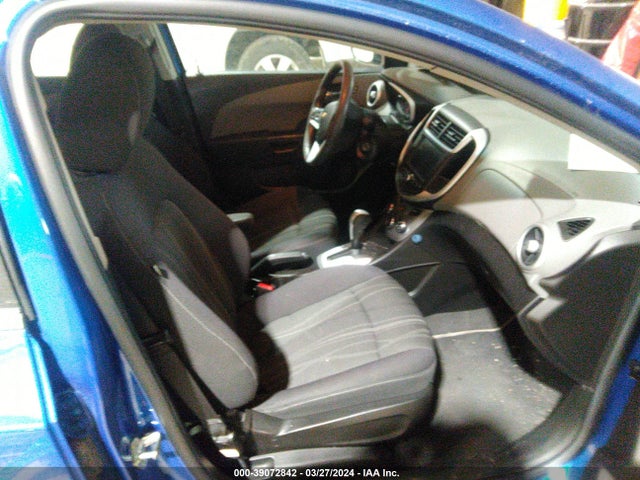 Chevrolet Sonic Lt Auto 2017 1G1JD5SH4H4104660 Image 5