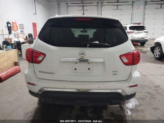 5N1DR2MM8JC673274 Nissan Pathfinder Sv