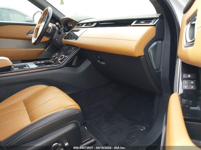 Land Rover Range Rover Velar D180 Hse R-dynamic 2018 SALYM2RN9JA734836 Image 5