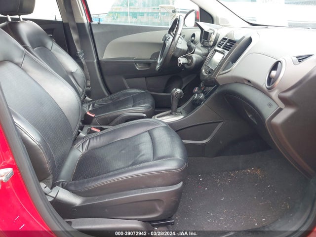 Chevrolet Sonic Ltz Auto 2016 1G1JE6SB1G4134535 Image 5