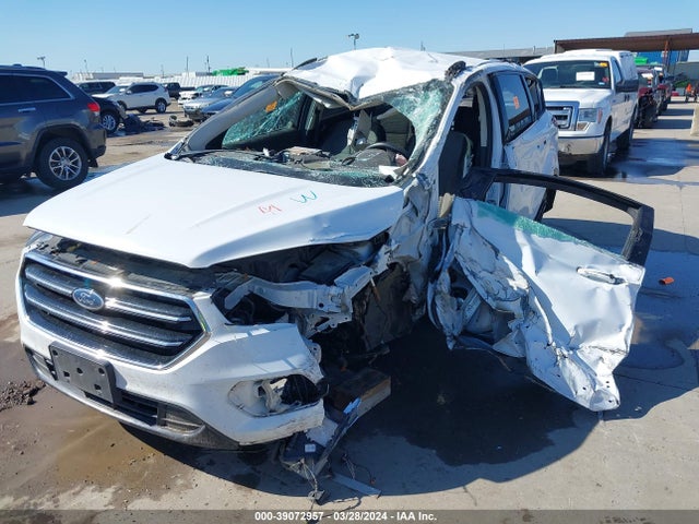 Ford ESCAPE SE 2019 1FMCU0GD6KUA24384 Image 2