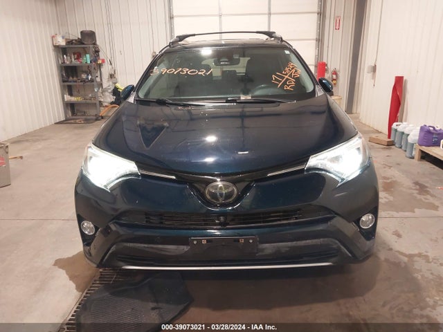 2T3DFREV4HW544663 Toyota Rav4 Platinum